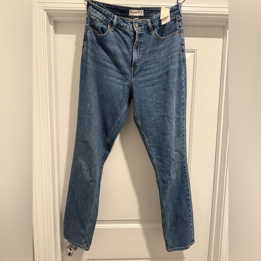 Abercrombie & Fitch Curve Love Modern Skinny Jean